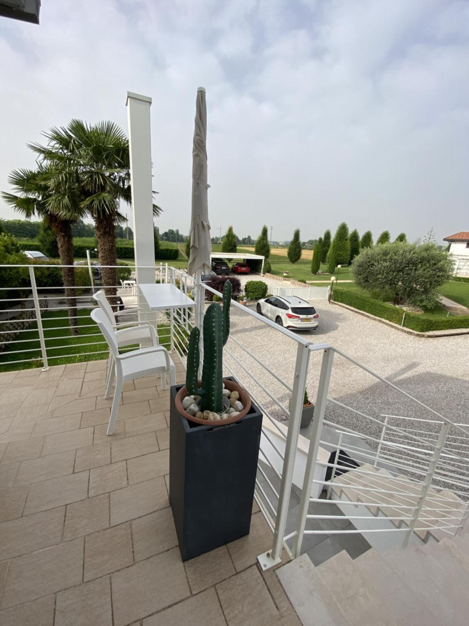 Meridien House Casalserugo Экстерьер фото