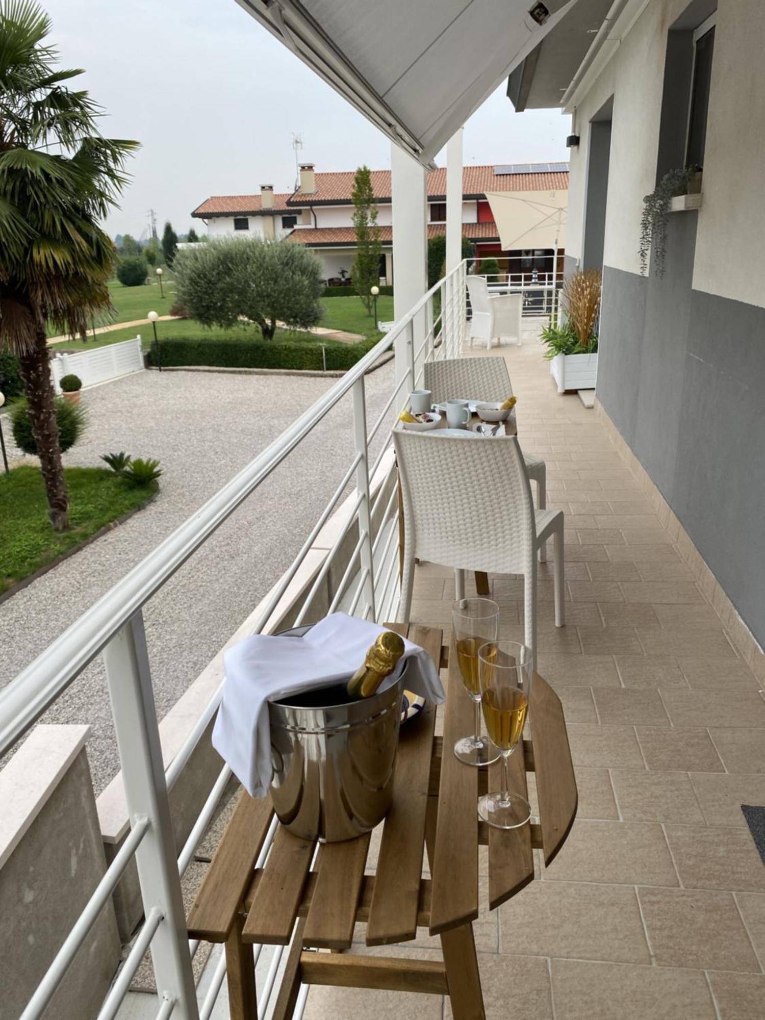 Meridien House Casalserugo Экстерьер фото